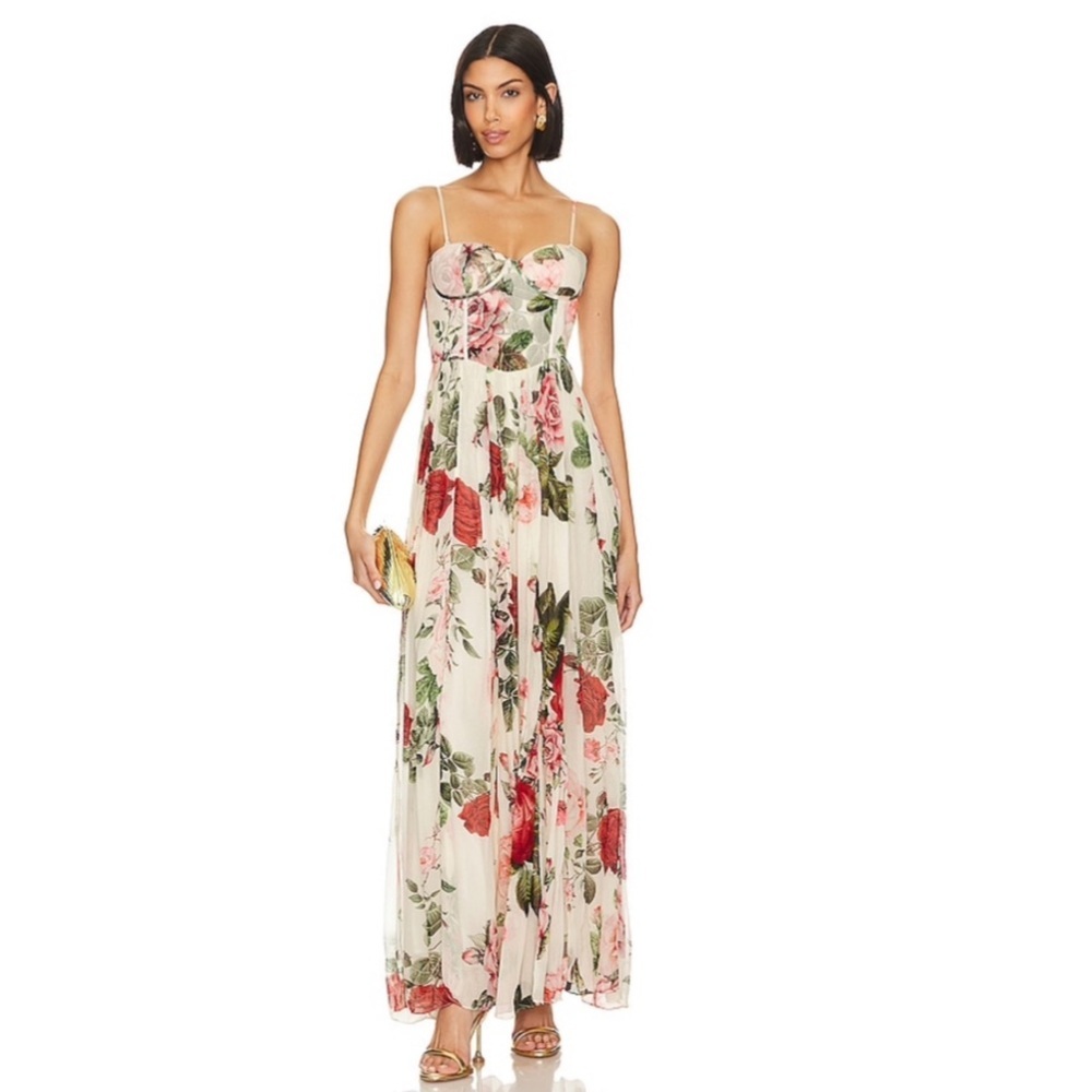 Hemant & Nandita Naaz Dress. - Picture 4 of 14